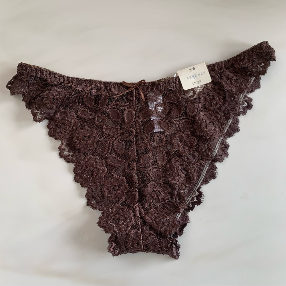 NWT Cabernet panties size 5/6